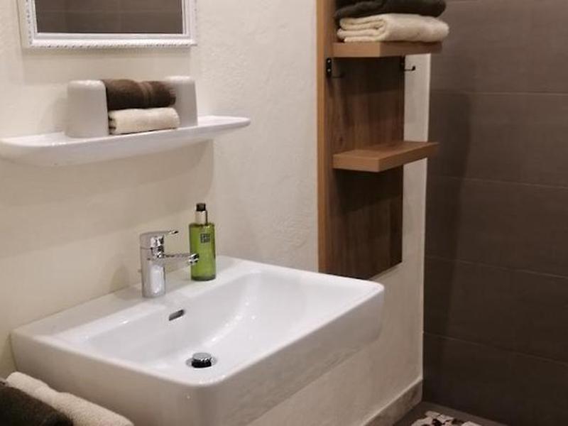 5521D64686BD87CC8236A59A9A7406EE