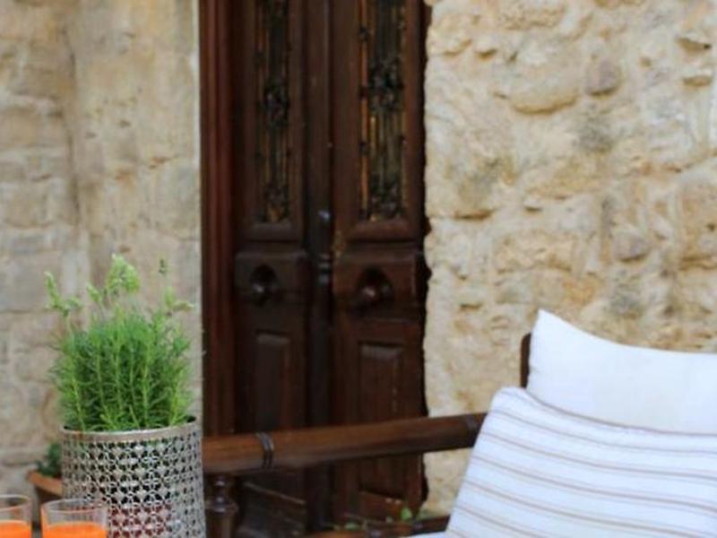 DCFFAB58DEA6B6B9CA8A52FBC6A329F3