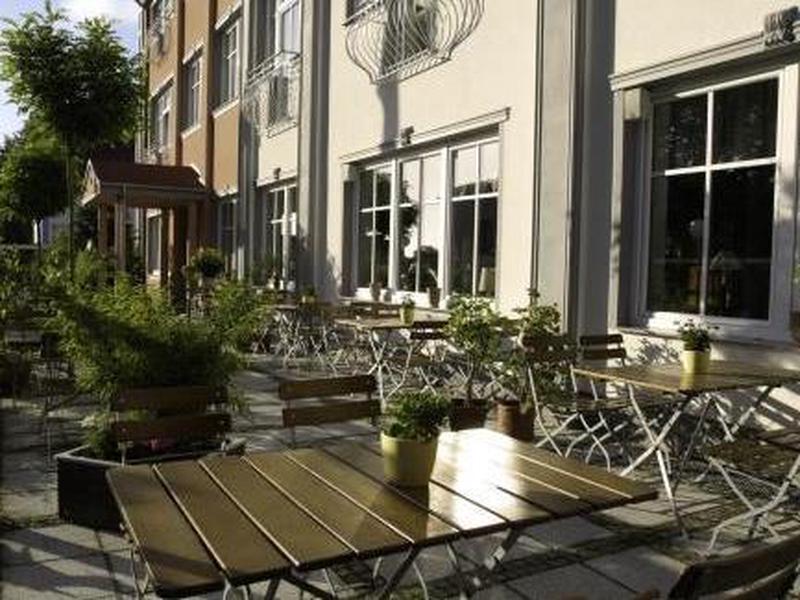 64694165F781E3E95B3A3443CB05AF80