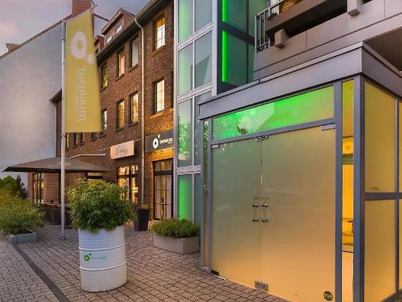 AF38B7DBEC6772D93581B35D1BB97879