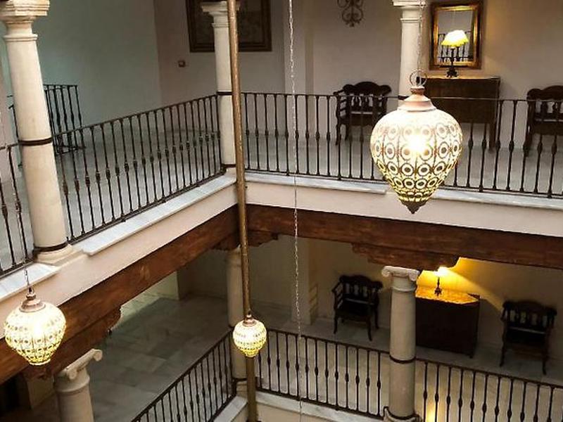 C56A7CB72F4B0ECC15D3CF42498DAD77