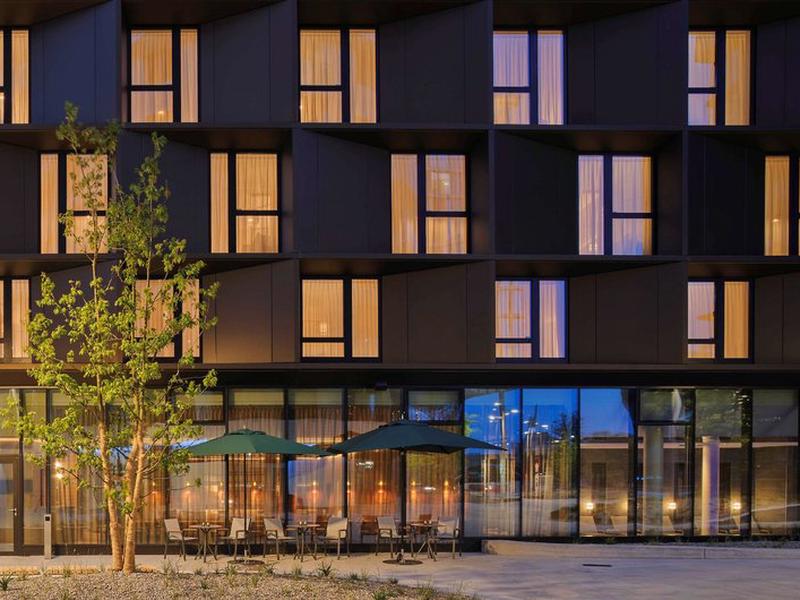 19820DE23FAF02470E1AF2AAD007F2E0