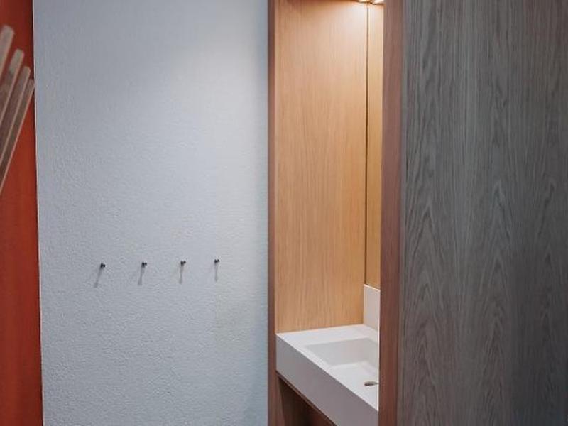 72F56D9460B65A6E1D1AA50FF4C0705F