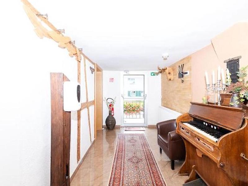 0725EA45CDC91743F8584C1FE0E18D87