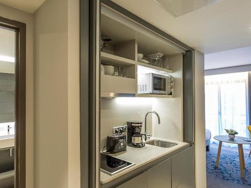 B858454EABBB2820CF2CD01C7B47703C