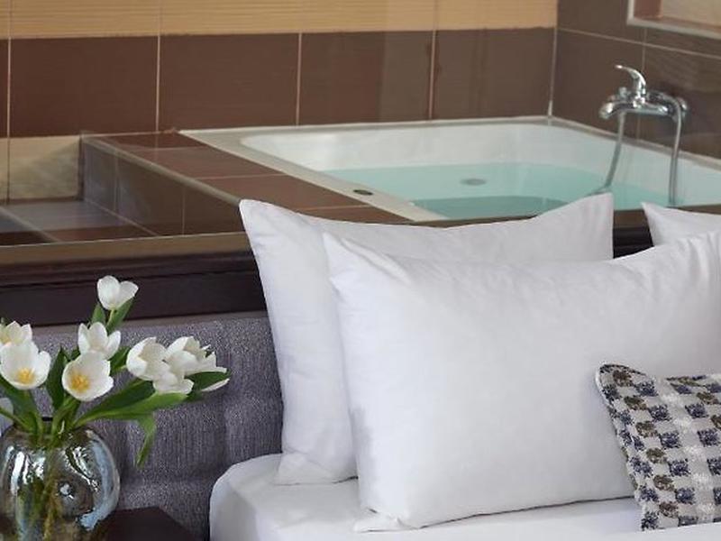 EA82CF98F4997D16D10020B947A387EC