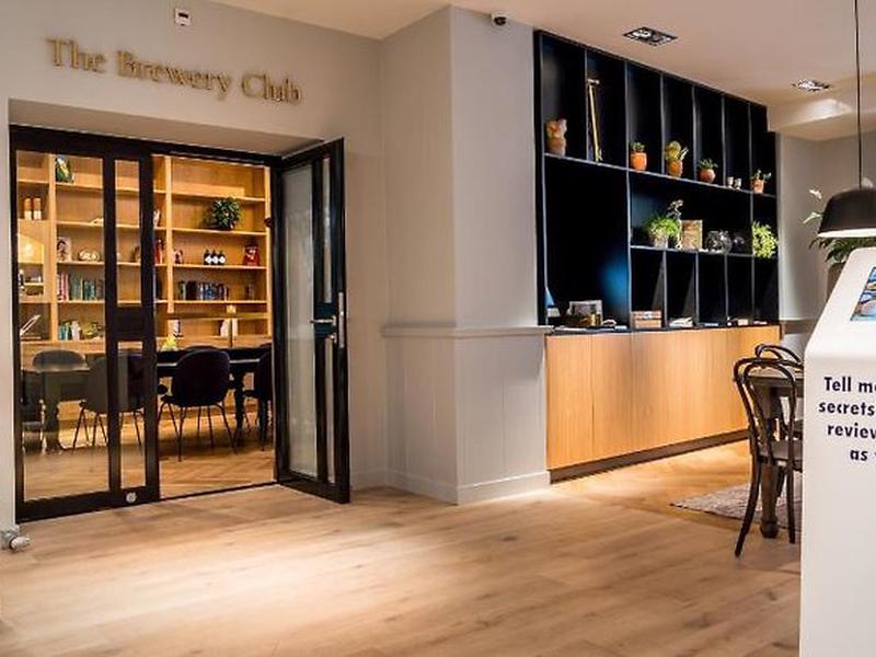 8094A81120A24A253EF54D0F8ECFB875