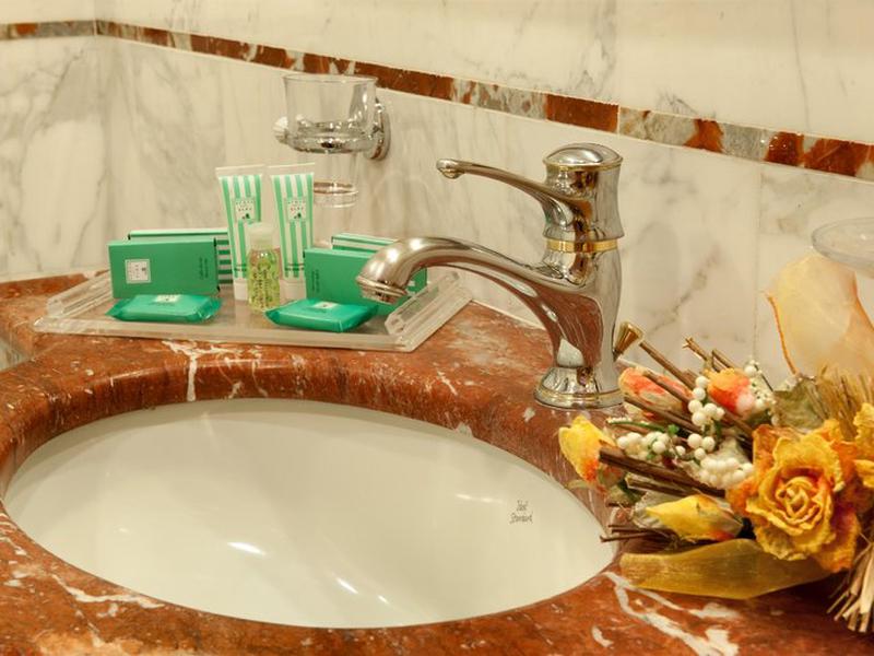 5C399BC59A2FE50EB76510B00DE15352