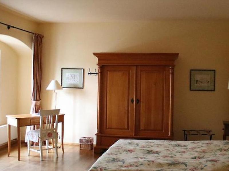 AA9F4BEE5E15A2C06B0E011A7333C91A