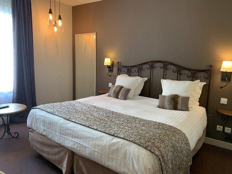 0E3466DE244A302E5431714C131932DB