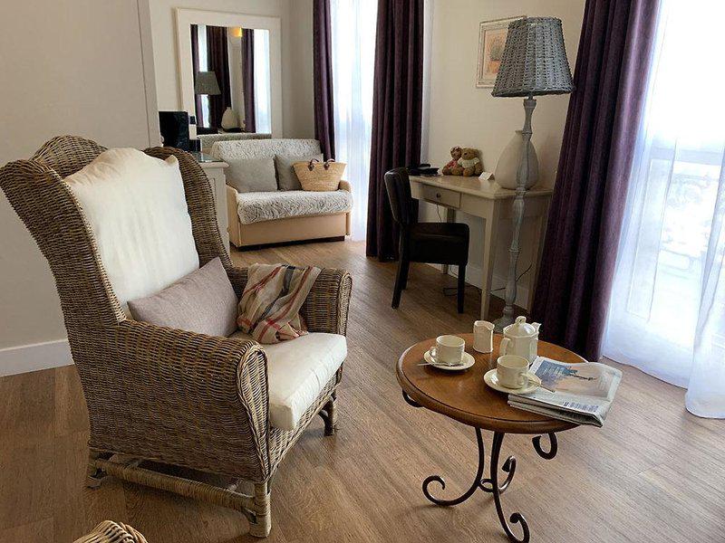 688642ADABB8FB8E2789811B41BCA408