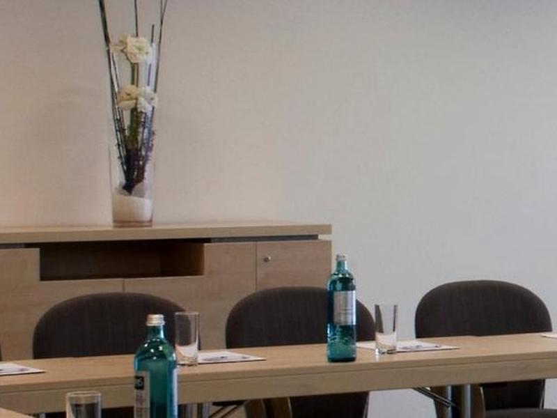 3500629CC096C768A25C45E892F60078