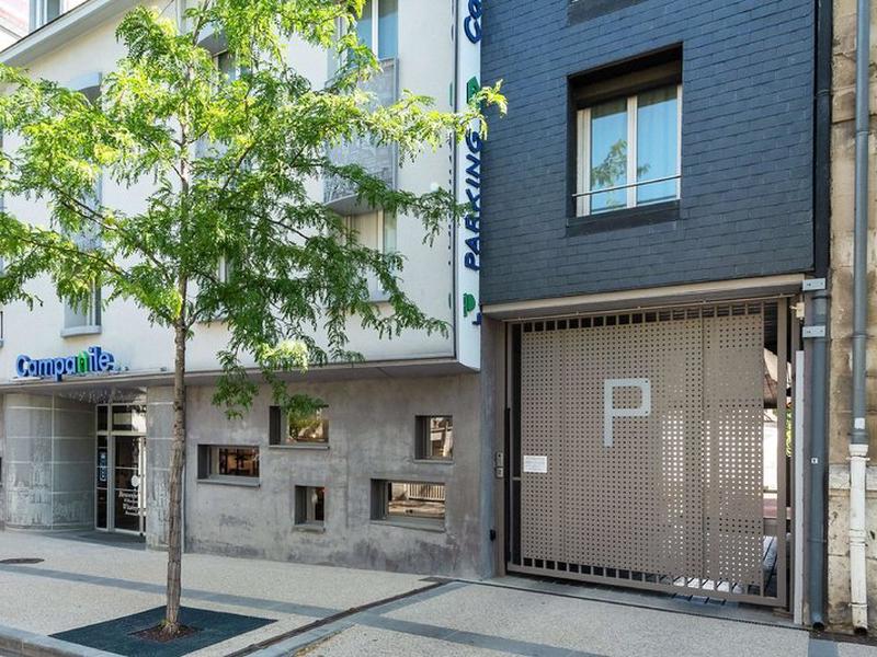 AF89EF73C9D4481E1F2F04A41C3B387D