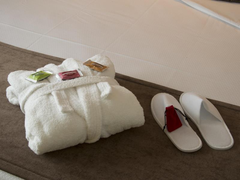 2FA89336DE52029BF90E41907ED993FE