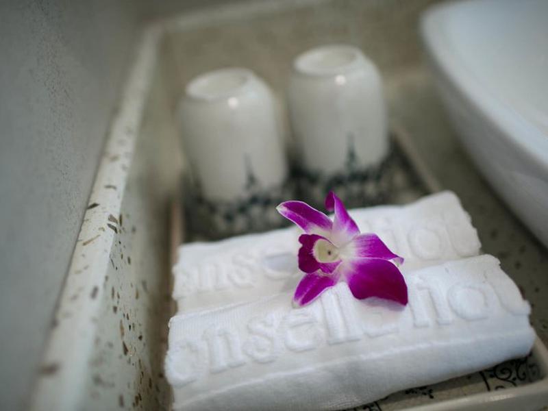 7C0BC12C2201F99825195D195547286B