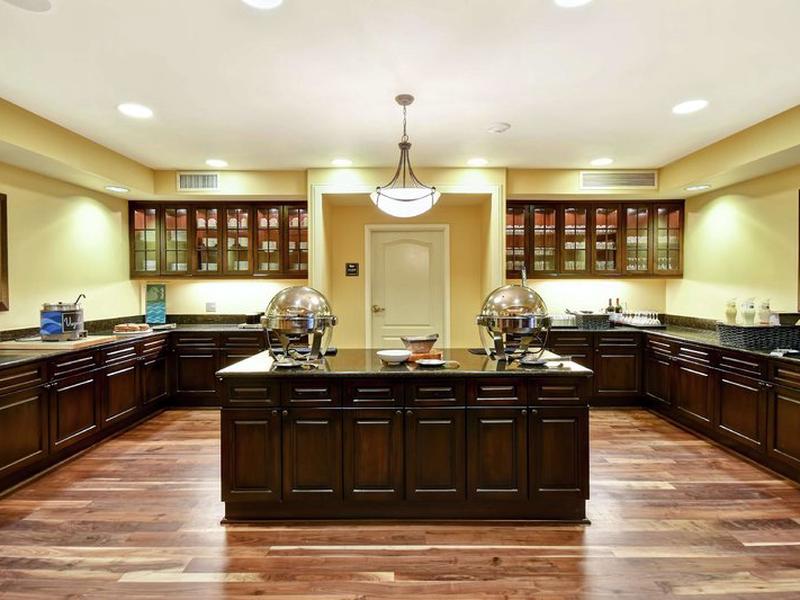 FB9C79CD67246033C95A02A820E63E19