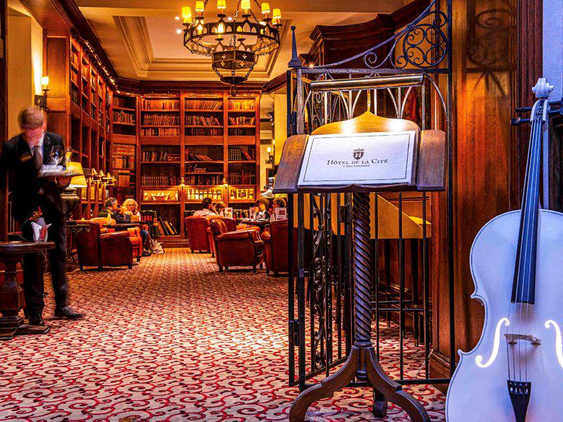 E2D3F602F6C12612853BAE8525BD6083