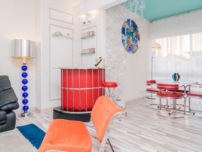 04300E76BEF3DC211429E13A898B887F