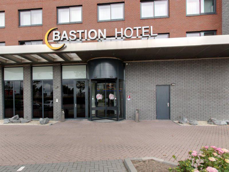 215A354233A7442EC9D49E3698E20F21