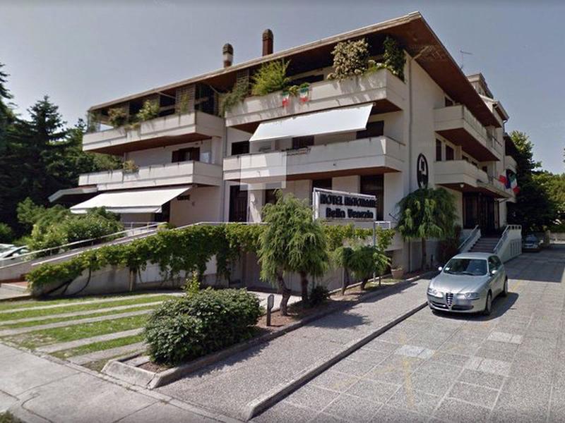 48BB52C1FB69073198483EF8979C4DCD