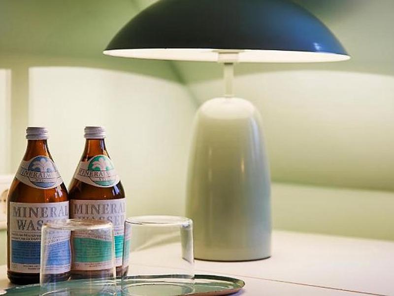 EE719705D0B9B43C89CC86036DD4A139