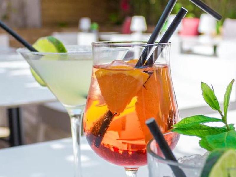 77FD3E8AEB793B1A27B486DC61B29ADD