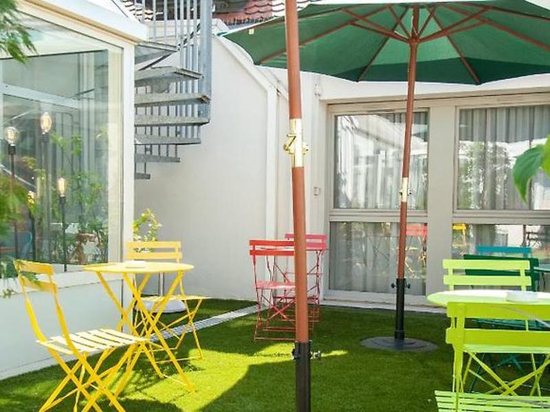 9DB22796B60665CD85101748E8CC4B43