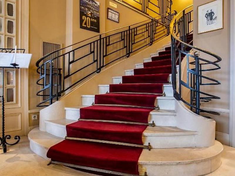 38AAFF14EE38F2C325A9B916B8F74DB2