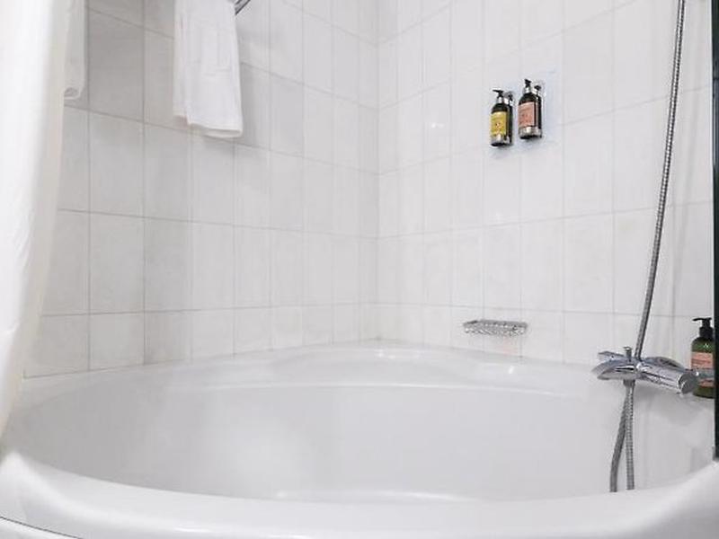 DE57F1184A7F97ECA1C40DF557B8F0E2