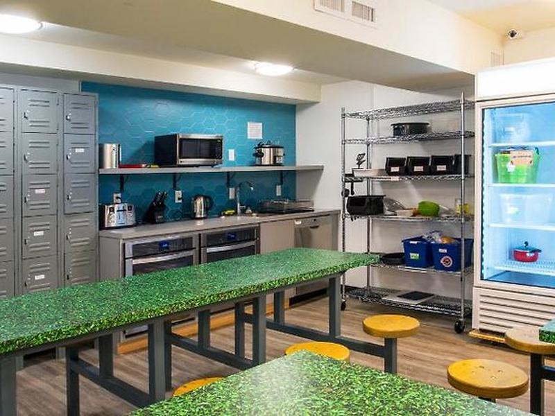 96A31AE4871E14A9D929A9906B275F30