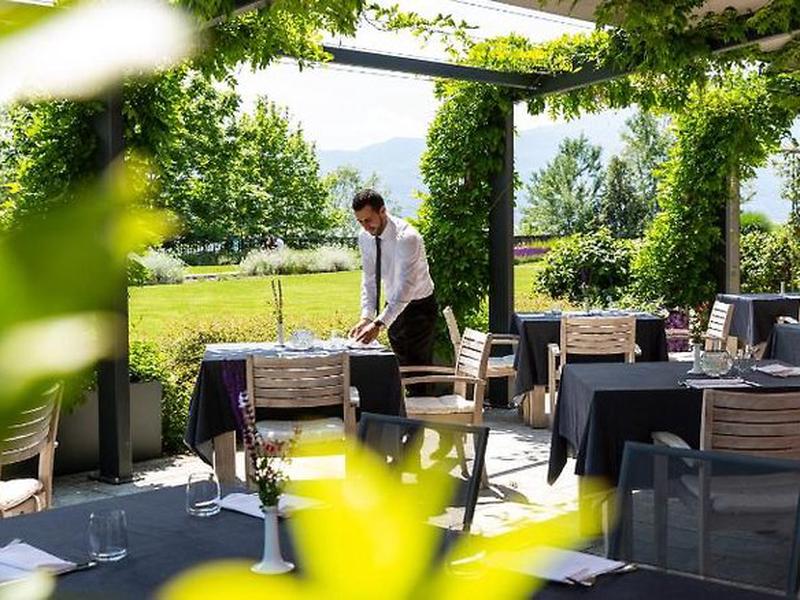 C7B5E00F8C2685E41976C2A61AF61912