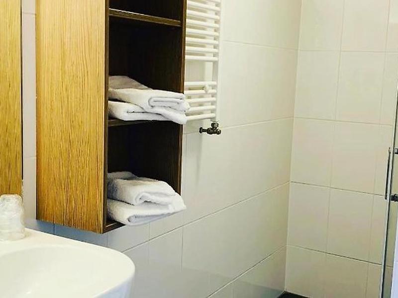 1086B90AF3E1C40BBA80F1E610B20CE0