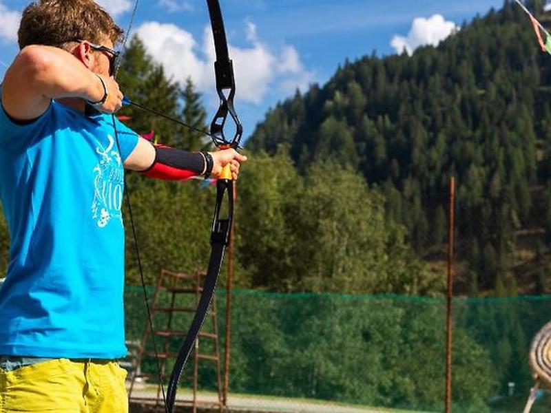 DEF67805336A1366EE4357611D985A73