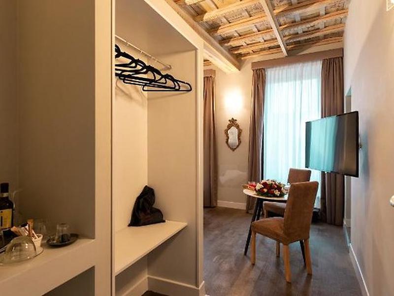 4B689BC2834160289E4181095EBF9AA3