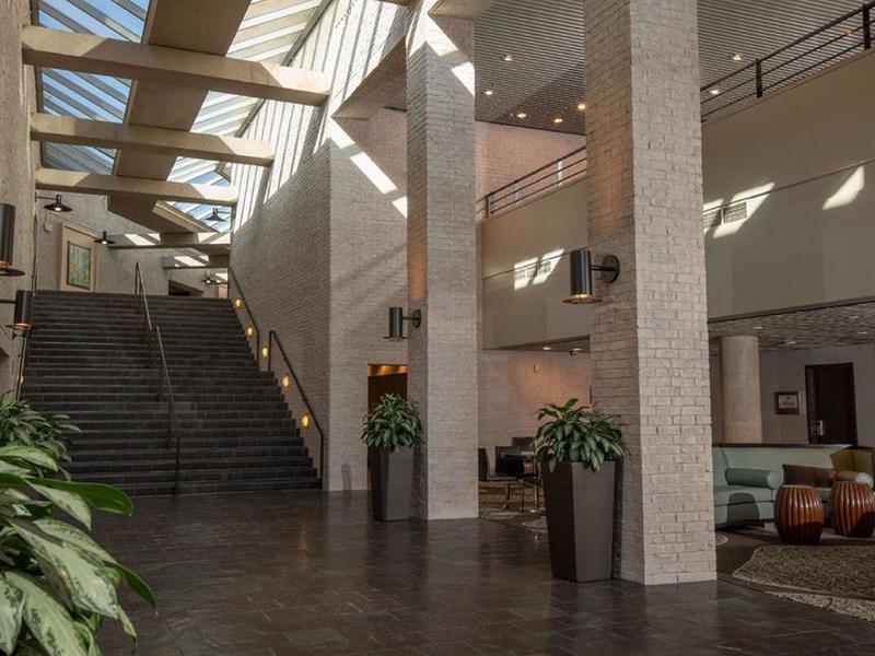 68C51D2DE39F2C437374B9D94CAD0E87