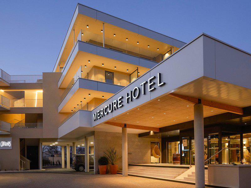 DEAF64D8DF9291E74BADFA2F5E9C8247