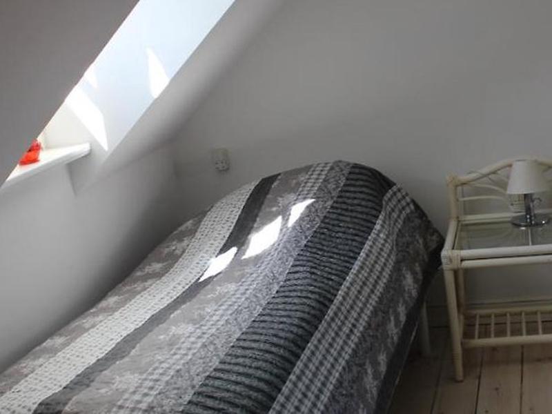 80ECA379FE0E0AEB1CC7044EEDC8333C