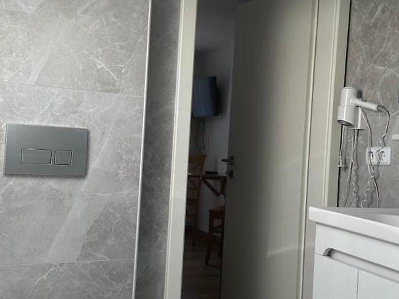 A96435D395F5AAA81D2944DD8316DB42