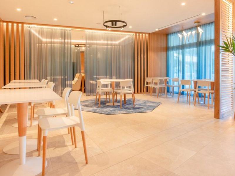 E1E376BF1BDC277F684077F327ADF457