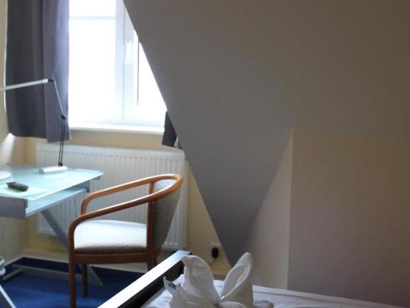 5D802A9E5E9B3F9FE0EA259D406C9B2B