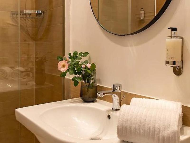 59C354D46860BFCF3061C37979E5C358