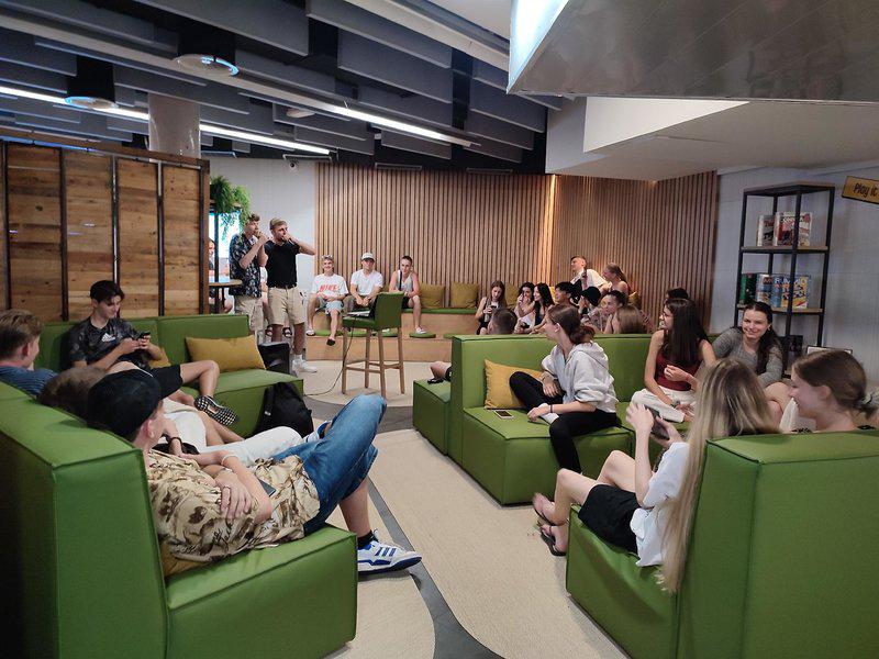 AAE1B233E60956E21B4412FA3AD908BD