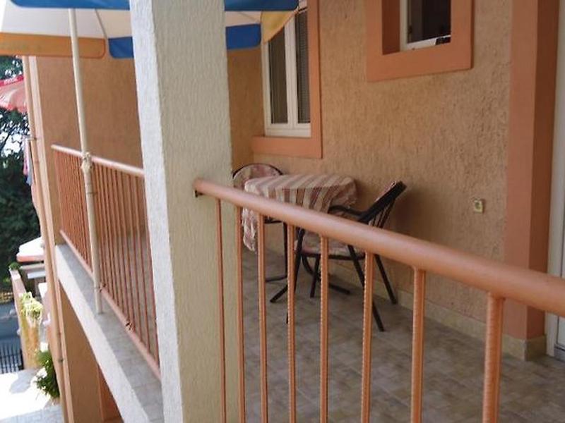 218BD8EB85D8F36BD17010A160E8EB7C