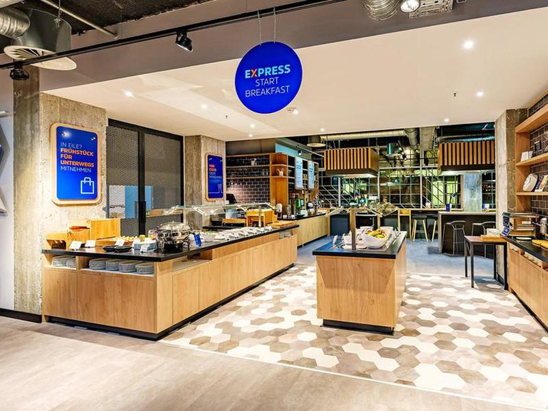 09F5E312C0BFE5566D8D2FFAC70631A5