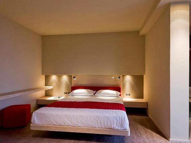 EC44A51F116244A738F05C744F5AAF37