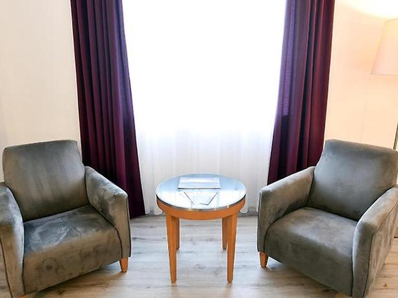 1688E5F5744595FB9A41F907017F5293