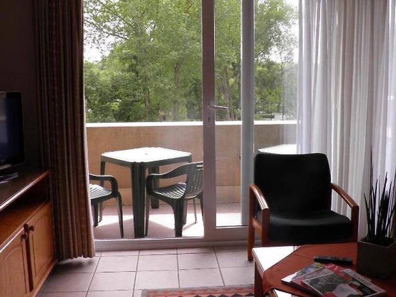 156FD7F478BFA30060343B670C32D09B