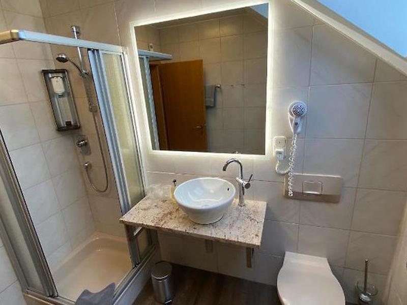 61F38781F9AD86754632C36C4B16D9F8