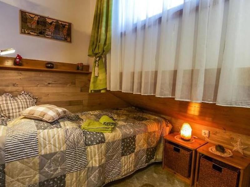 5B1B0B2AAFB0BA87054DFAEC18066F90