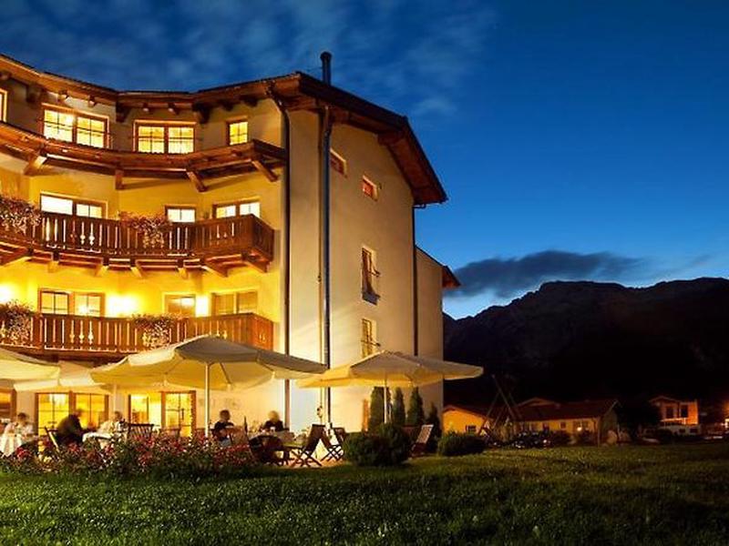 5B3EAADFEC04C042EF7574D2B3CD7B7F